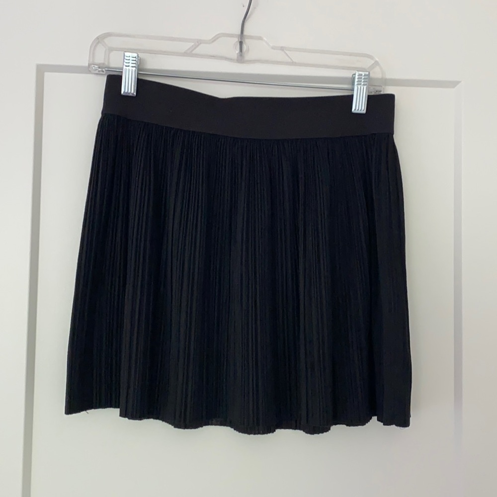 Black bcbg mini skirt